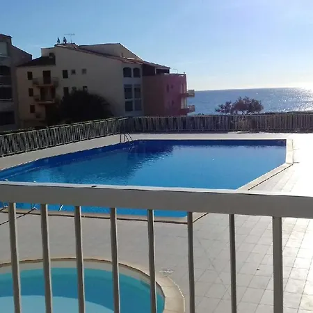 Studio A Agde Avec Piscine Partagee Et Terrasse Amenagee A 50 M De La Plage Agde