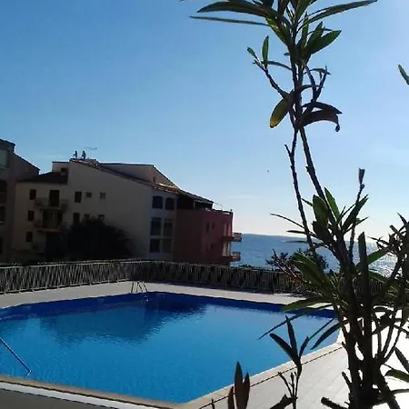 Studio A Agde Avec Piscine Partagee Et Terrasse Amenagee A 50 M De La Plage Agde